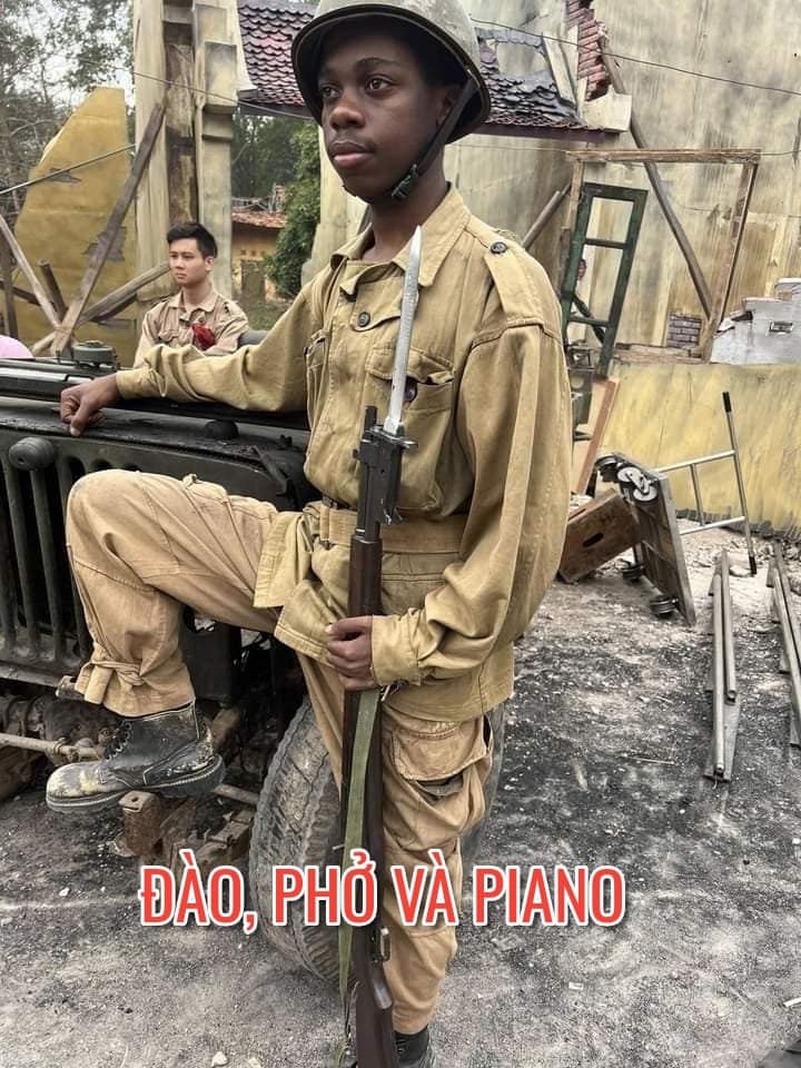 Đào, Phở và Piano.jpg